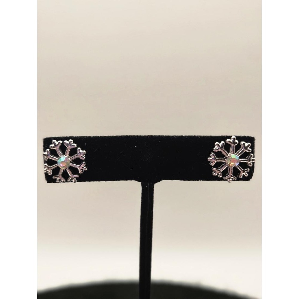Silver-tone Snowflake Stud Earrings Iridescent Crystal Rhinestone Center